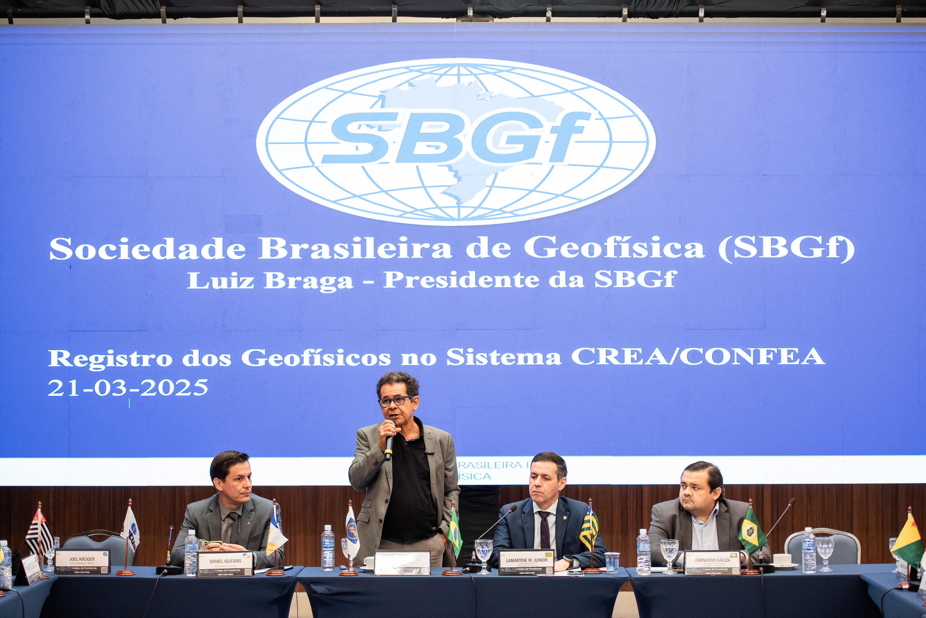 A inclusão da Geofísica na Tabela de Títulos do Sistema Confea/Crea foi abordada pelo presidente da Sociedade Brasileira de Geofísicos, Luiz Braga