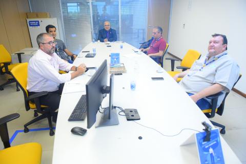 Diretor de planejamento também se reuniu com representantes da área de TI do Confea