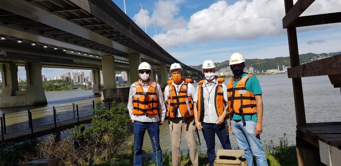 Participantes da fiscalização nas pontes de Florianópolis